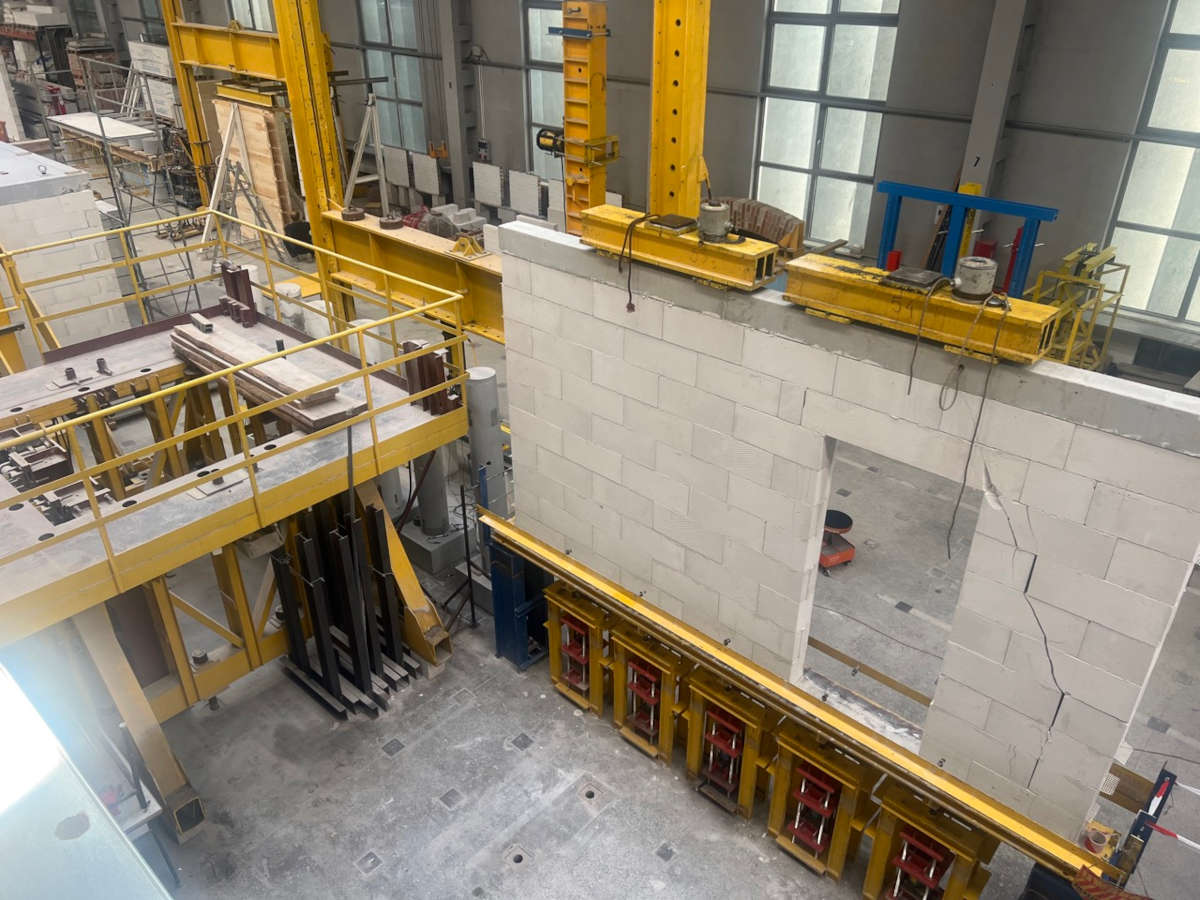 Politechnika Sląska w Gliwicach- Badania murów