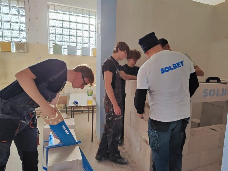 Szkoła Budowania SOLBET w Zgierskim Zespole Szkół Ponadpodstawowych
